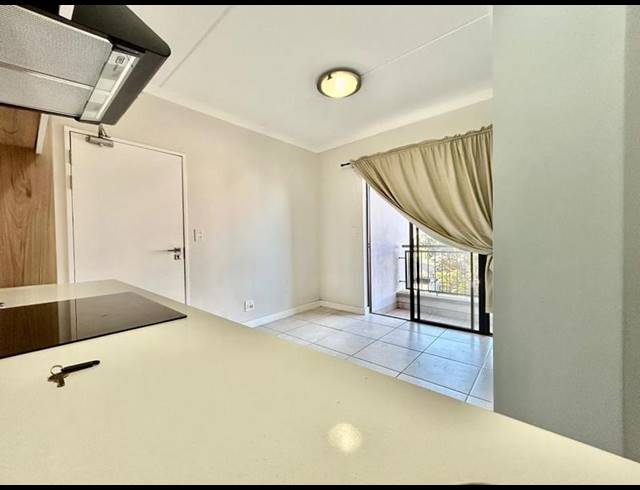 1 BEDROOM APARTMENT FOR SALE IN SILVER LAKES